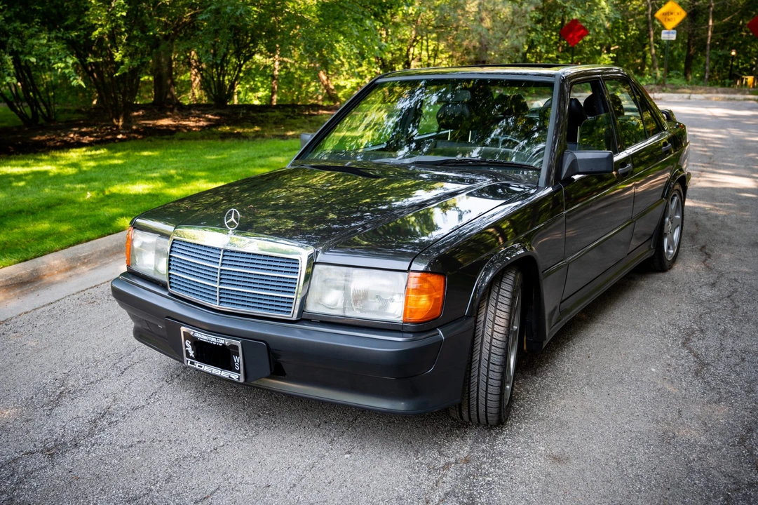 1986 Mercedes-Benz 190E 2.3-16 & 2.5-16 - Image 4 of 31
