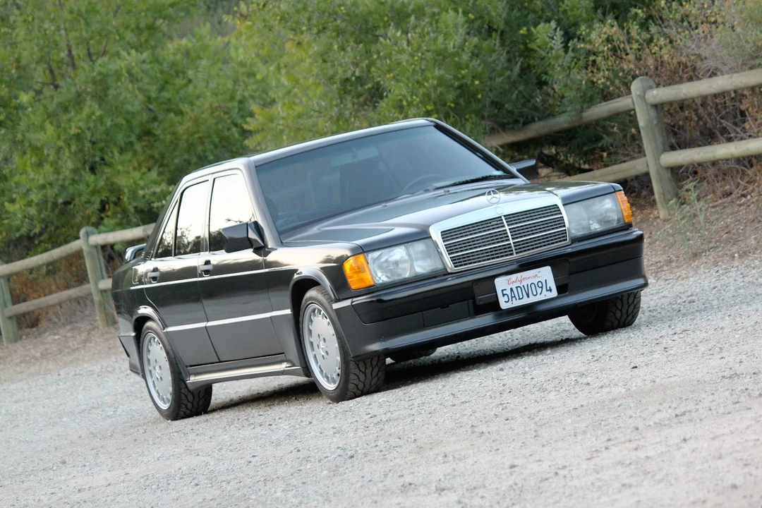 1986 Mercedes-Benz 190E 2.3-16 & 2.5-16 - Image 19 of 31