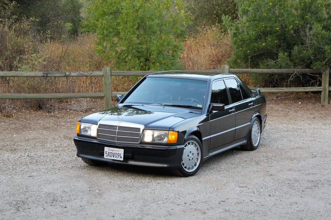 1986 Mercedes-Benz 190E 2.3-16 & 2.5-16 - Image 6 of 31