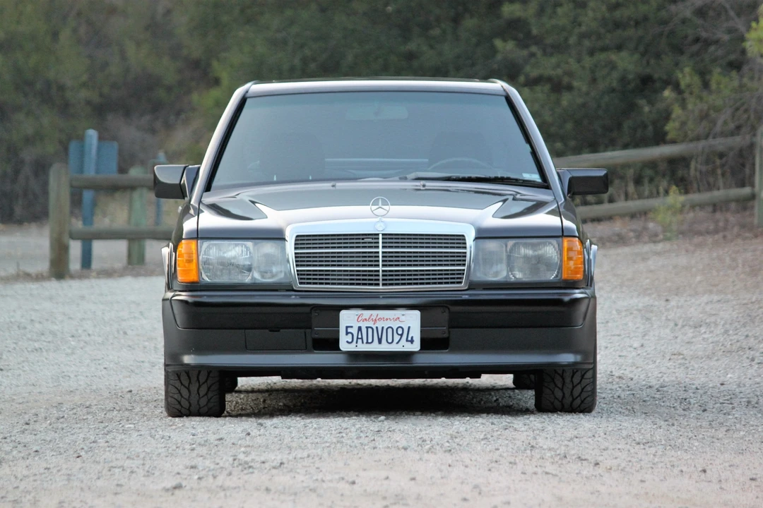 1986 Mercedes-Benz 190E 2.3-16 & 2.5-16 - Image 8 of 31