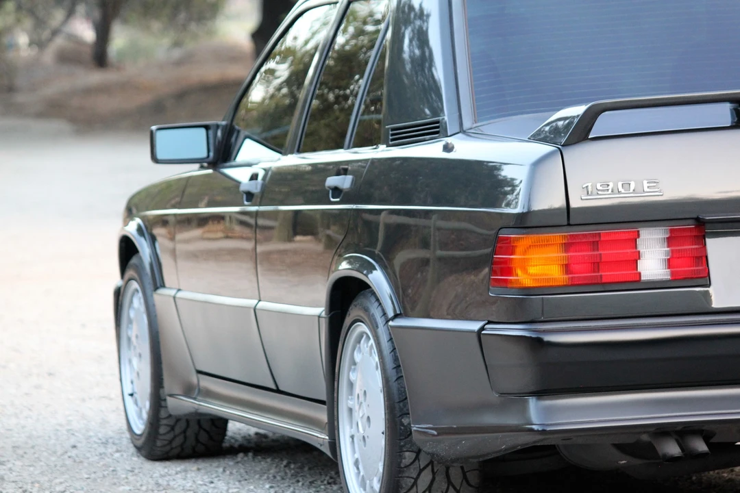 1986 Mercedes-Benz 190E 2.3-16 & 2.5-16 - Image 20 of 31