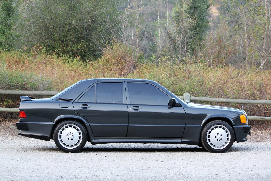 1986 Mercedes-Benz 190E 2.3-16 & 2.5-16 - Image 14 of 31
