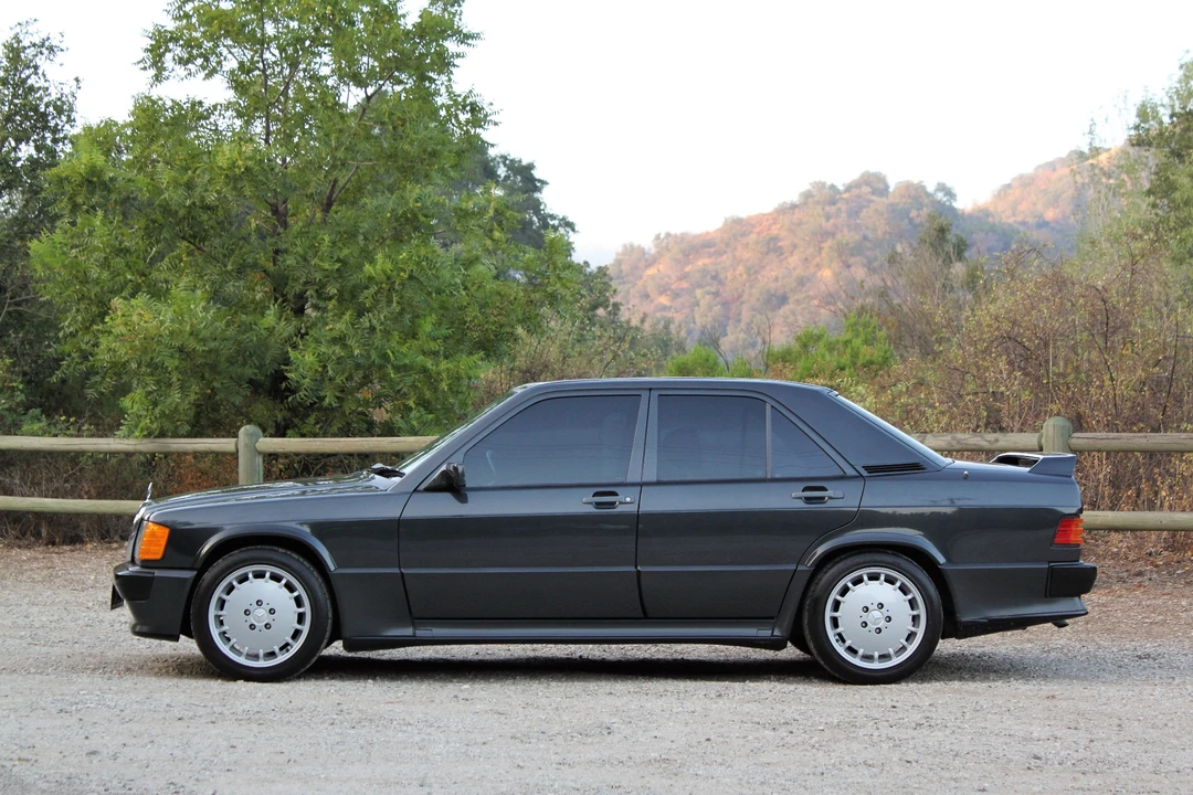 1986 Mercedes-Benz 190E 2.3-16 & 2.5-16 - Image 15 of 31
