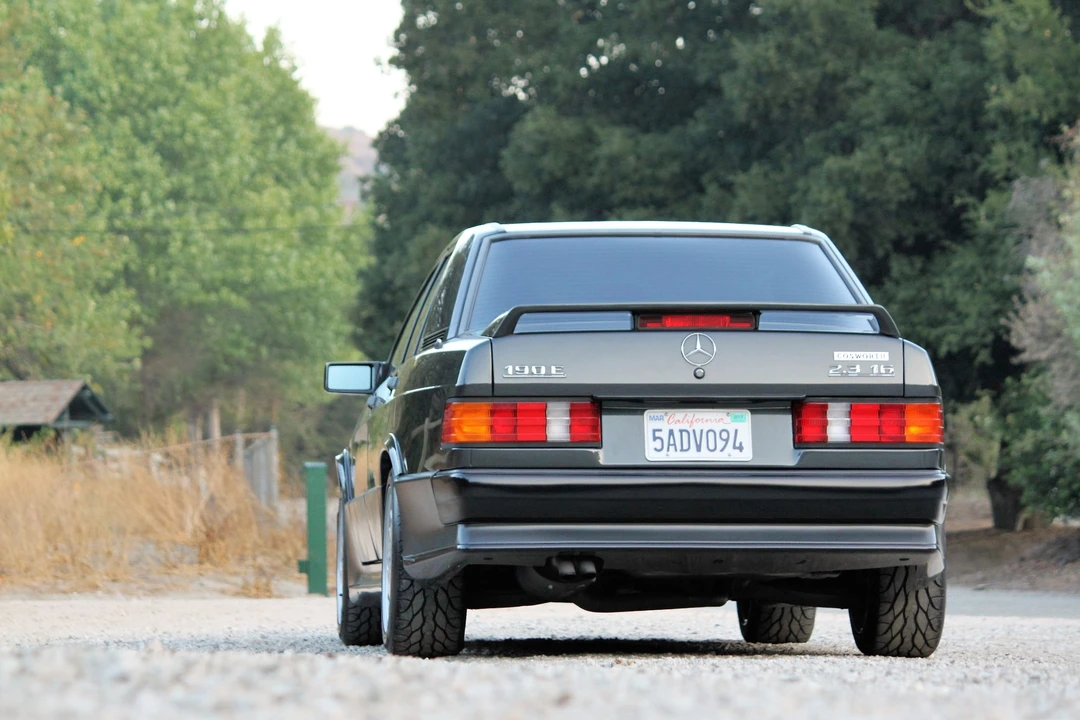 1986 Mercedes-Benz 190E 2.3-16 & 2.5-16 - Image 16 of 31