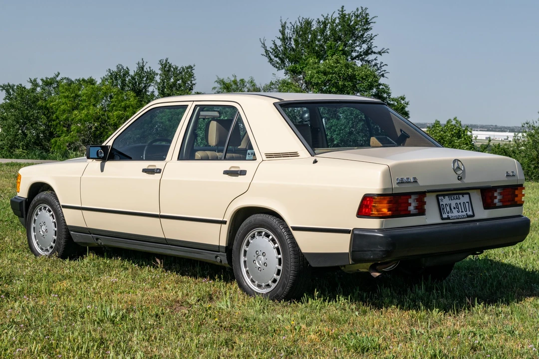 1986 Mercedes-Benz 190E - Image 5 of 31