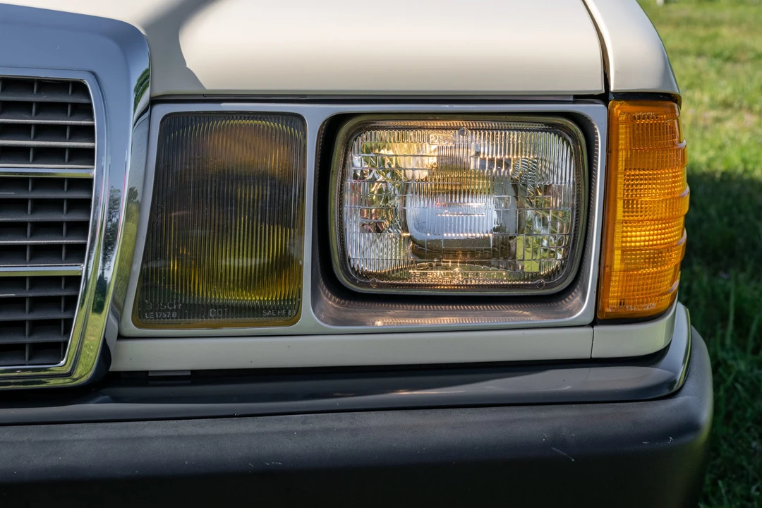1986 Mercedes-Benz 190E - Image 18 of 31