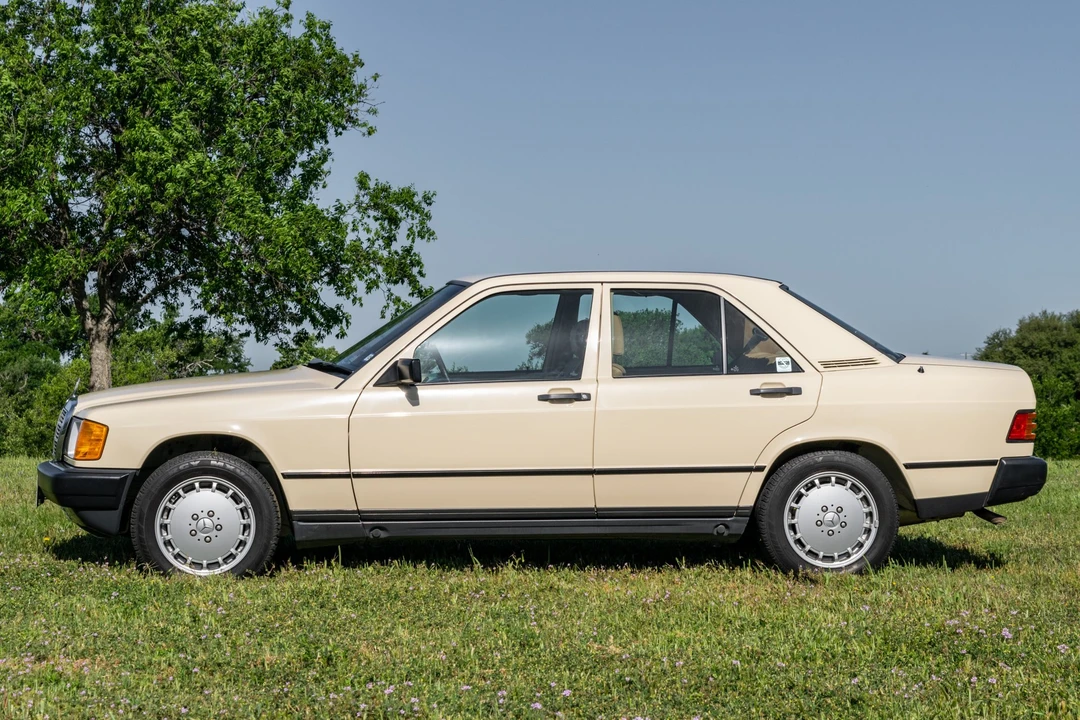 1986 Mercedes-Benz 190E - Image 4 of 31