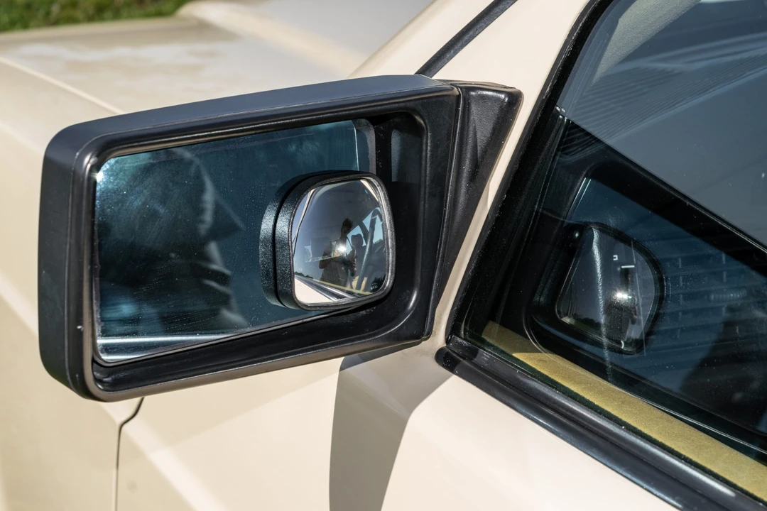 1986 Mercedes-Benz 190E - Image 25 of 31