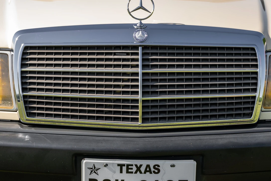 1986 Mercedes-Benz 190E - Image 15 of 31