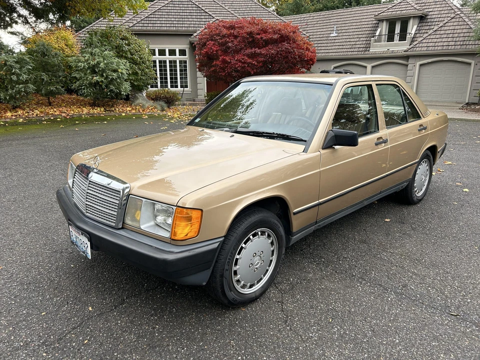 1986 Mercedes-Benz 190E - Image 2 of 31