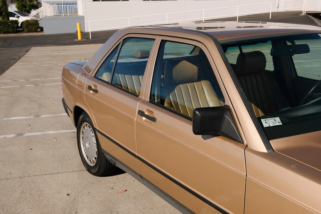 1986 Mercedes-Benz 190E - Image 27 of 31