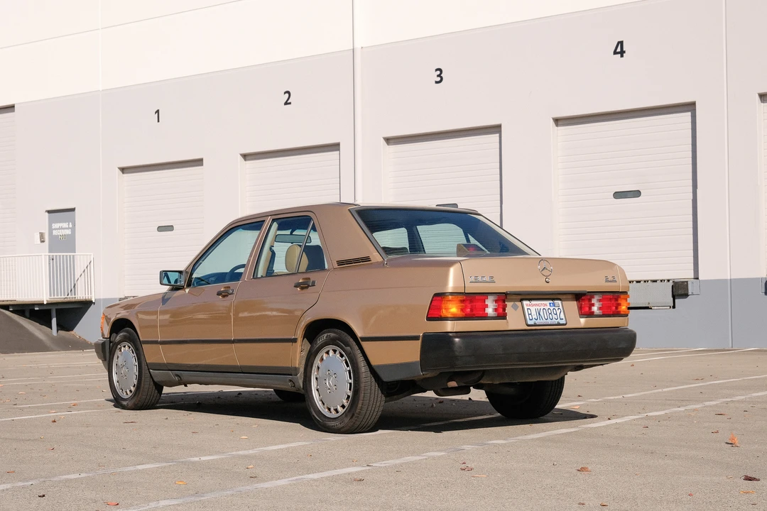 1986 Mercedes-Benz 190E - Image 11 of 31