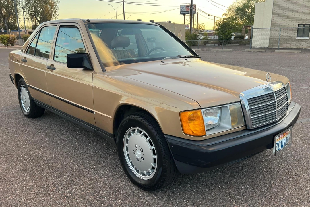 1986 Mercedes-Benz 190E - Image 15 of 31