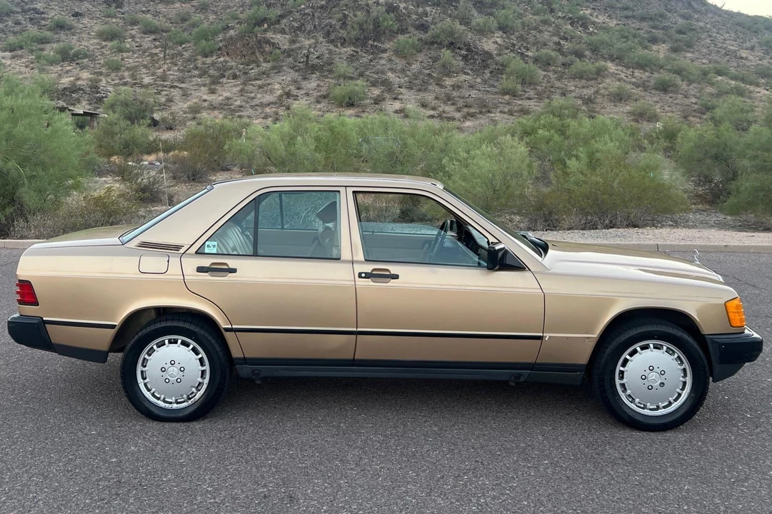 1986 Mercedes-Benz 190E - Image 3 of 31