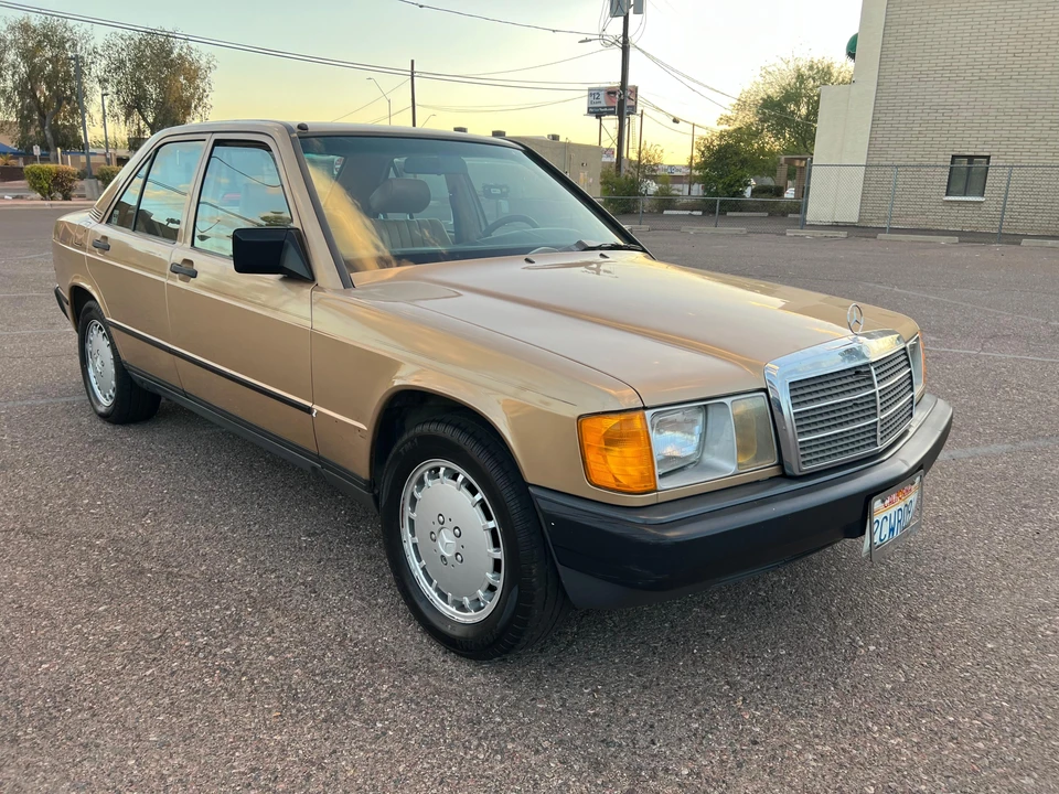 1986 Mercedes-Benz 190E - Image 12 of 31