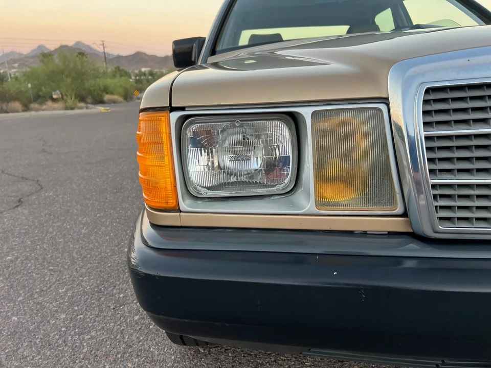 1986 Mercedes-Benz 190E - Image 18 of 31