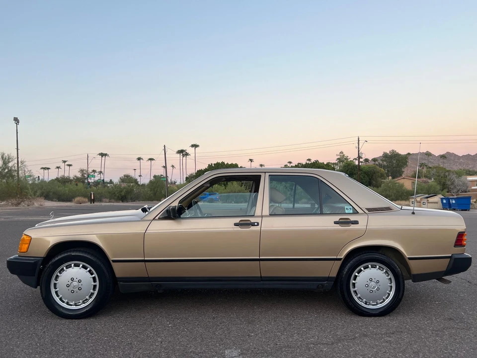 1986 Mercedes-Benz 190E - Image 8 of 31