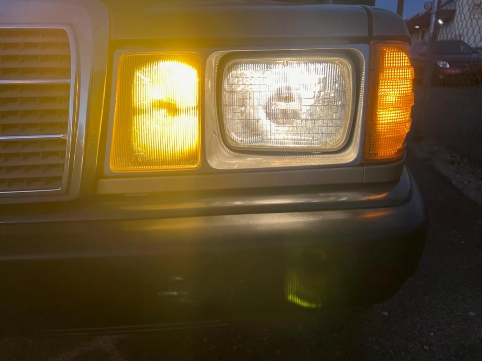 1986 Mercedes-Benz 190E - Image 20 of 31