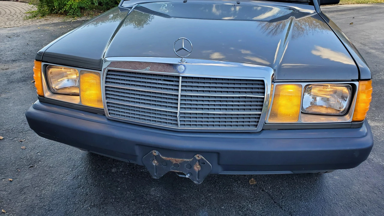 1986 Mercedes-Benz 190E - Image 10 of 31
