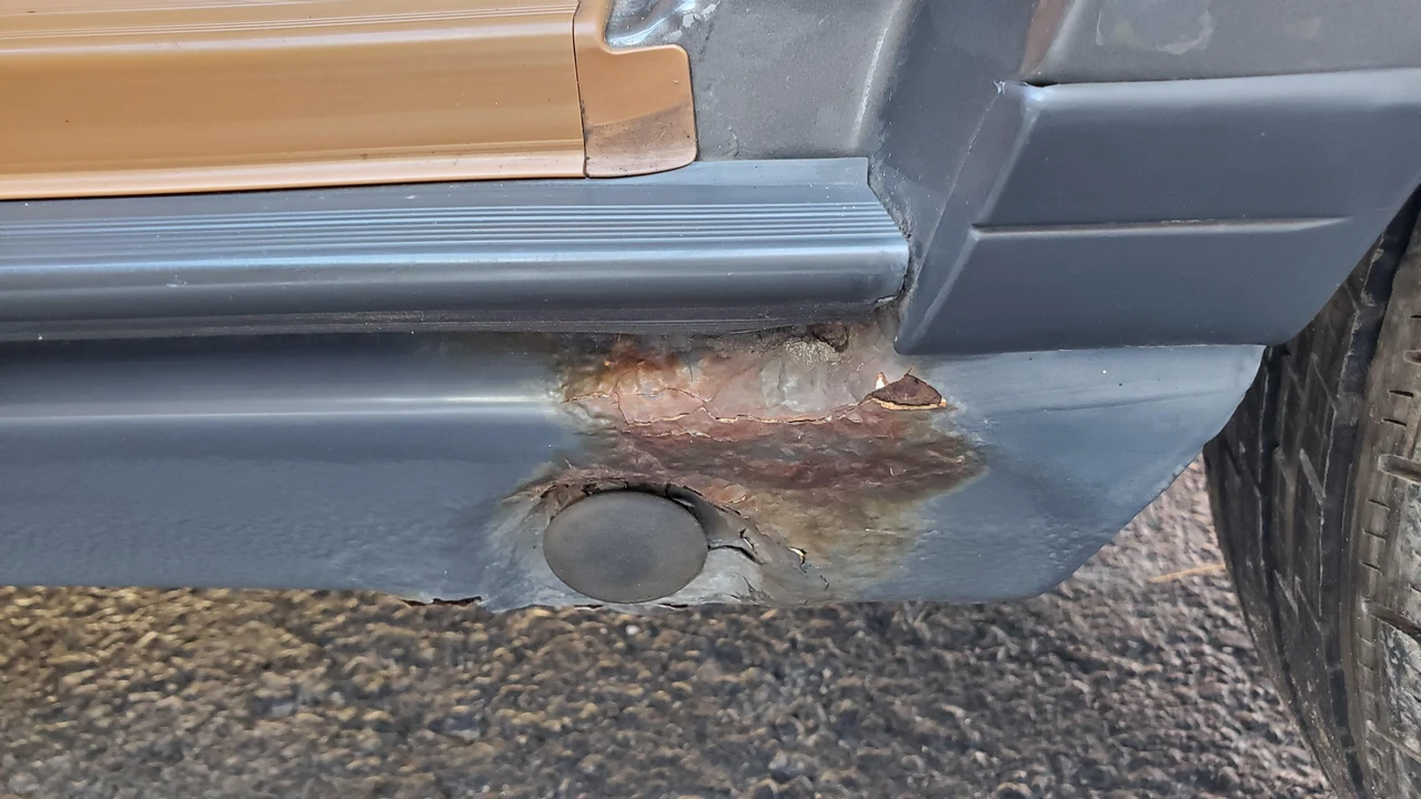 1986 Mercedes-Benz 190E - Image 21 of 31