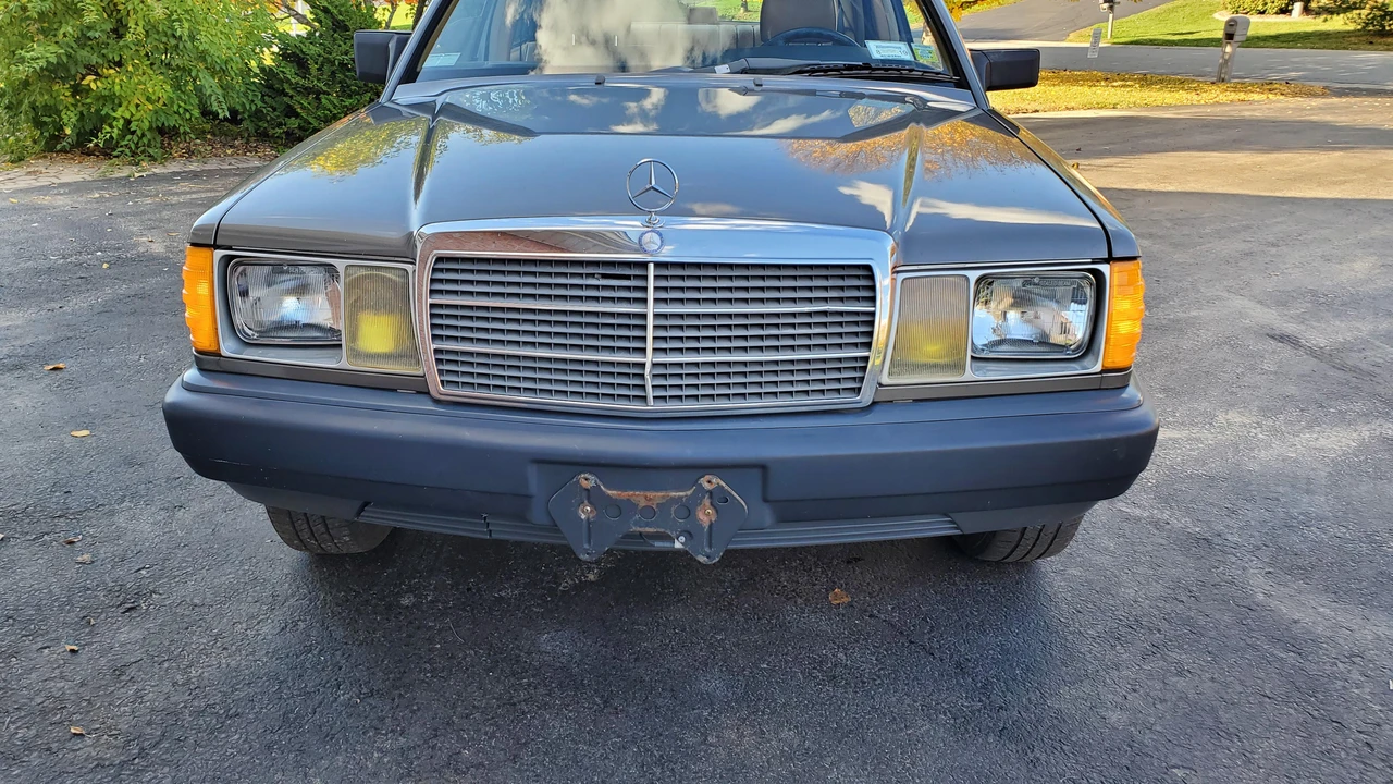 1986 Mercedes-Benz 190E - Image 8 of 31