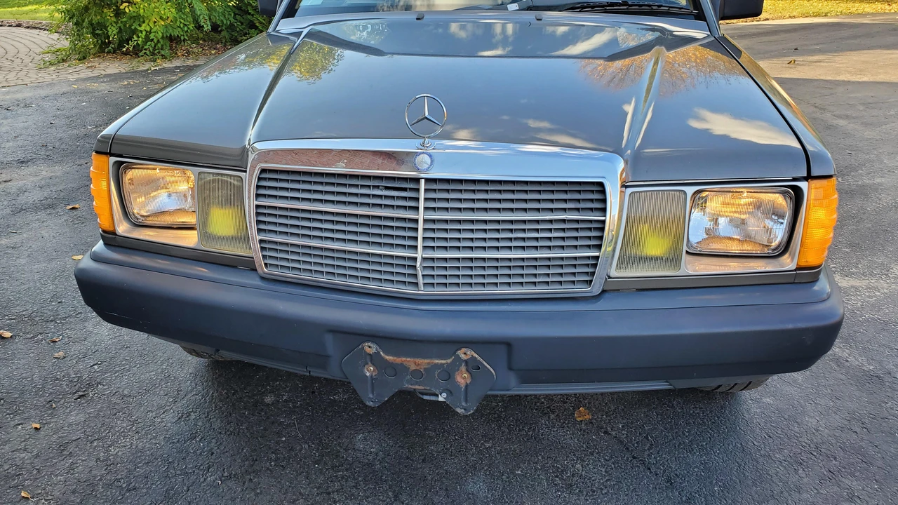 1986 Mercedes-Benz 190E - Image 9 of 31