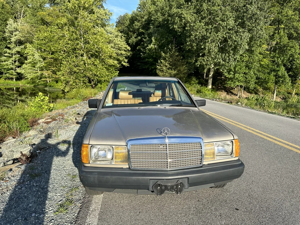 1986 Mercedes-Benz 190E - Image 24 of 31