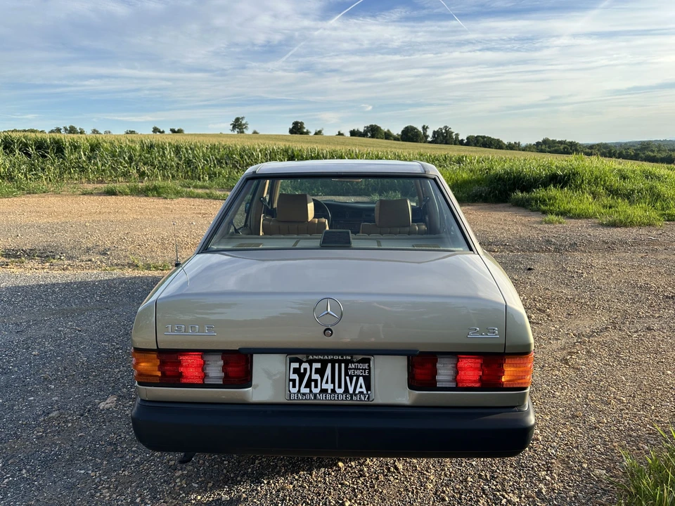 1986 Mercedes-Benz 190E - Image 15 of 31