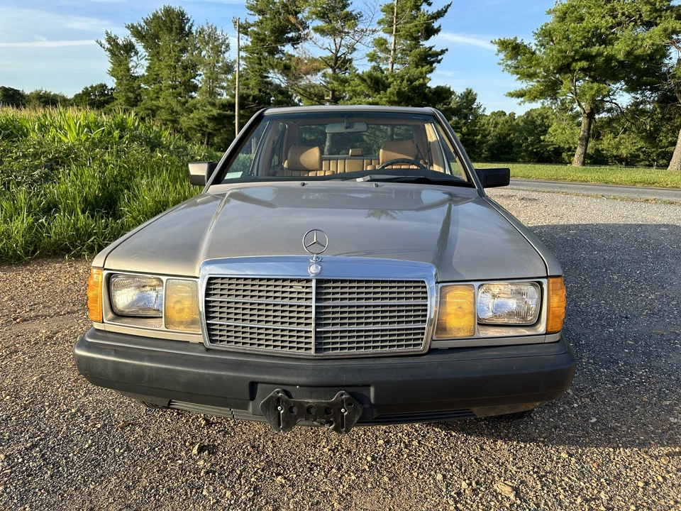 1986 Mercedes-Benz 190E - Image 5 of 31