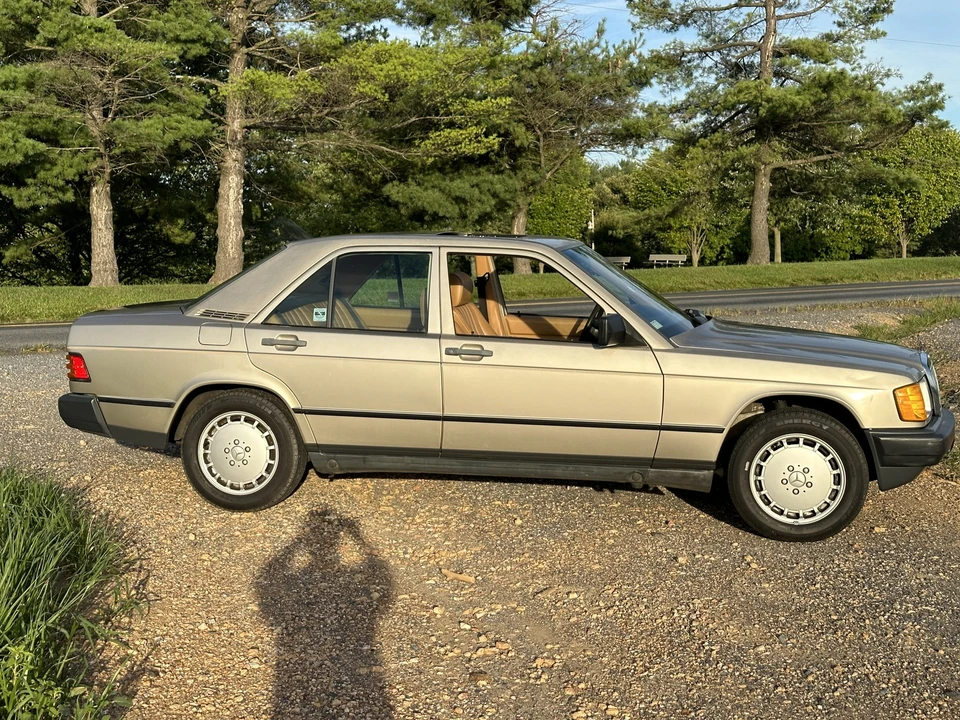 1986 Mercedes-Benz 190E - Image 8 of 31