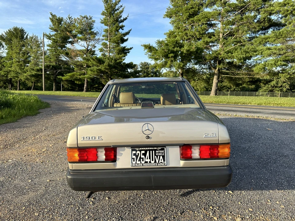 1986 Mercedes-Benz 190E - Image 16 of 31