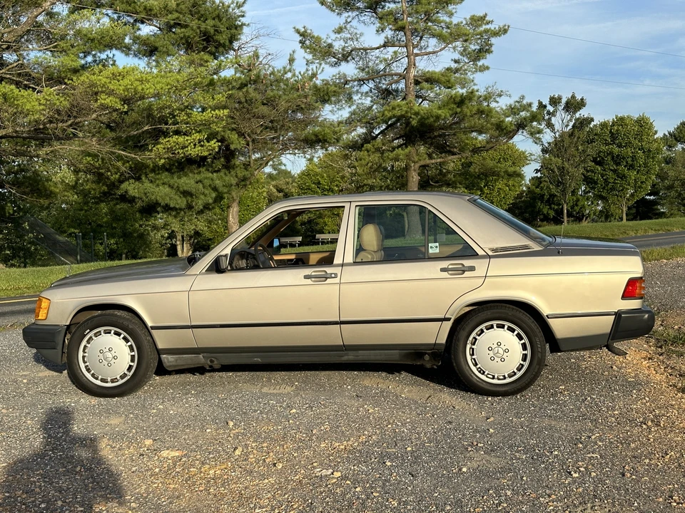 1986 Mercedes-Benz 190E - Image 19 of 31
