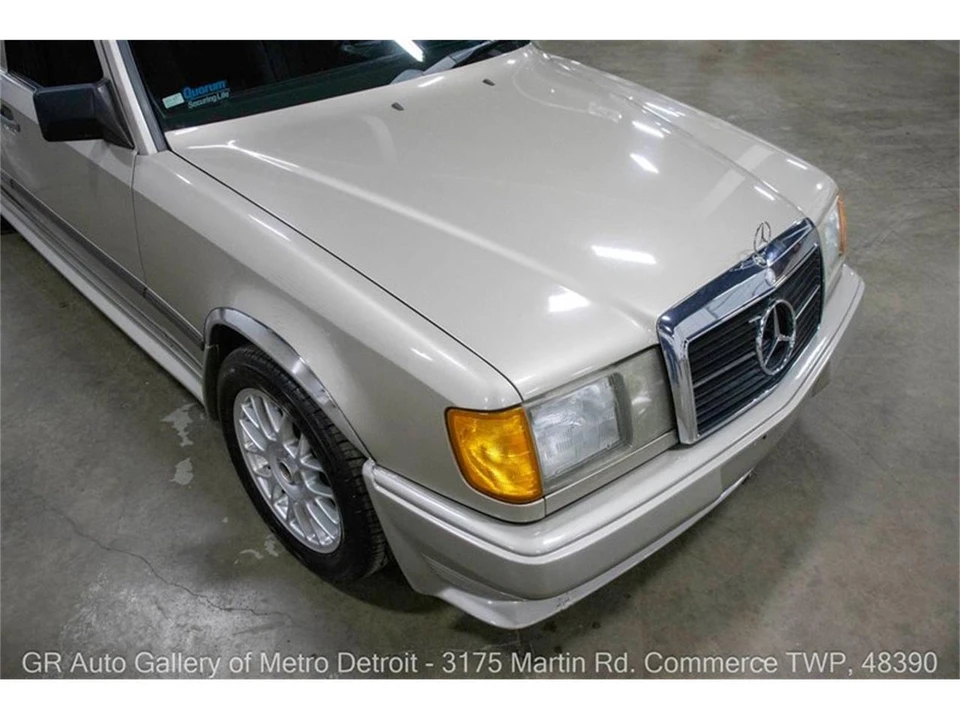 1986 Mercedes-Benz W124 E-Class - Image 13 of 31