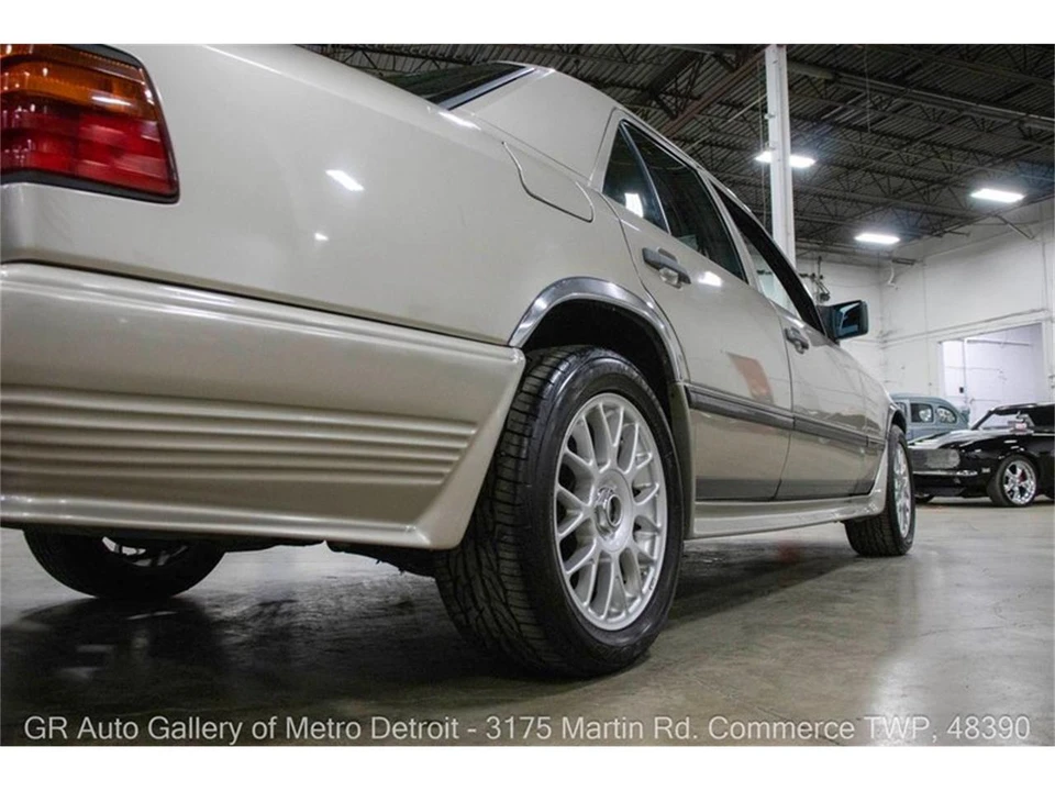 1986 Mercedes-Benz W124 E-Class - Image 23 of 31