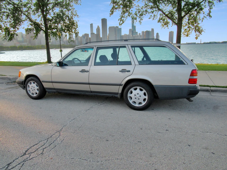 1986 Mercedes-Benz W124 E-Class - Image 7 of 8