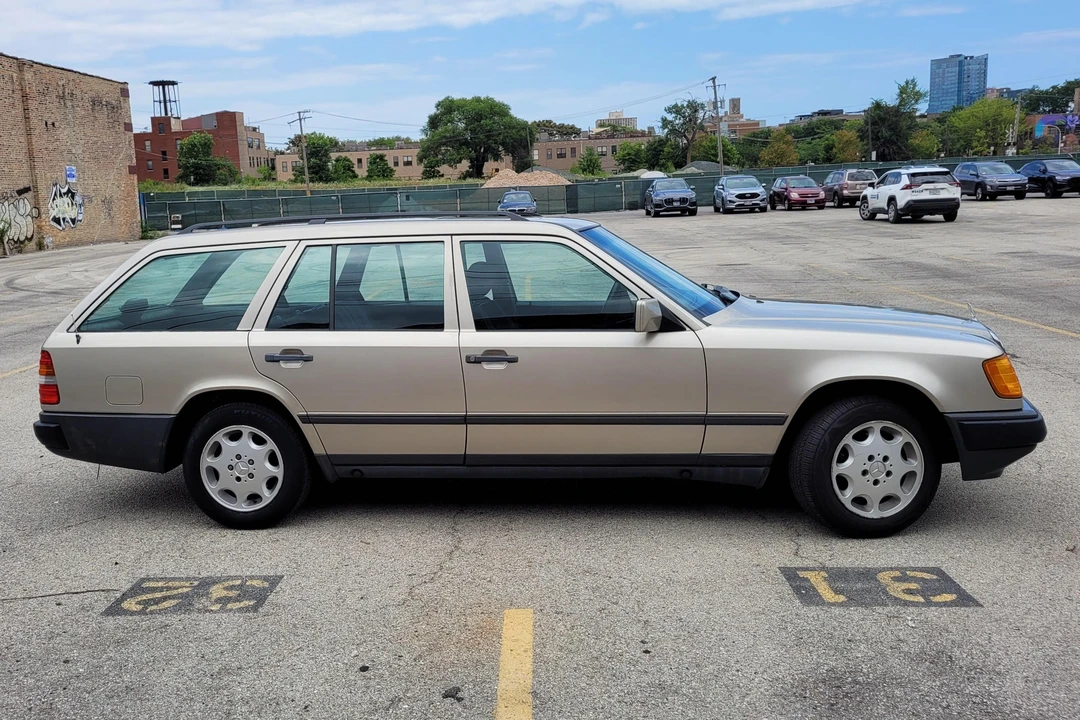 1986 Mercedes-Benz W124 E-Class - Image 3 of 8