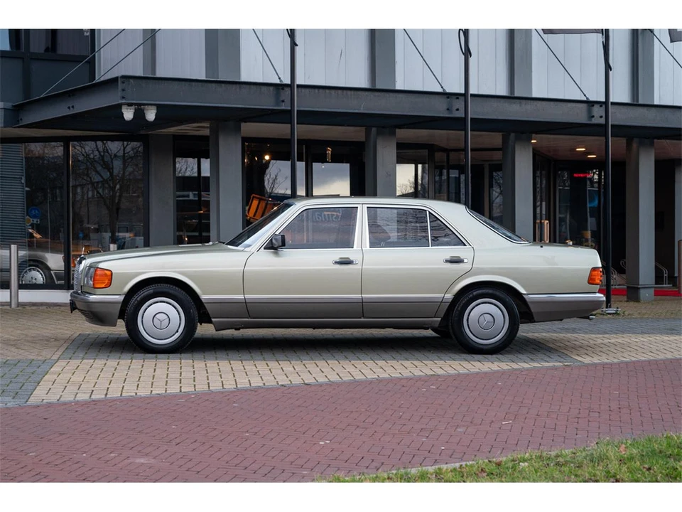 1986 Mercedes-Benz W124 E-Class - Image 2 of 11