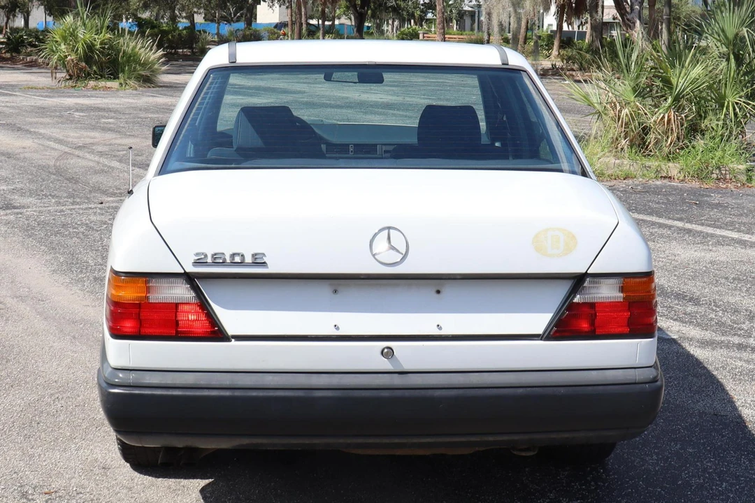 1986 Mercedes-Benz W124 E-Class - Image 5 of 31