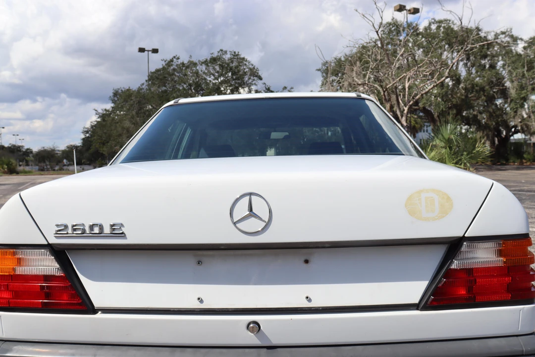 1986 Mercedes-Benz W124 E-Class - Image 29 of 31