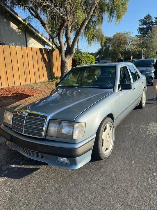 1986 Mercedes-Benz W124 E-Class - Image 2 of 10