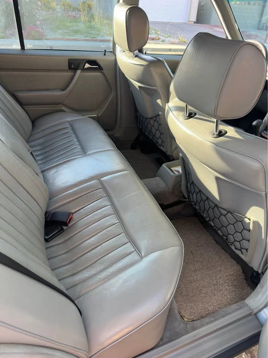 1986 Mercedes-Benz W124 E-Class - Image 10 of 10