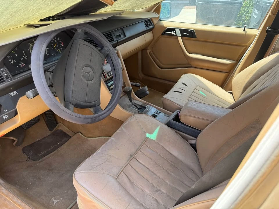 1986 Mercedes-Benz W124 E-Class - Image 6 of 8