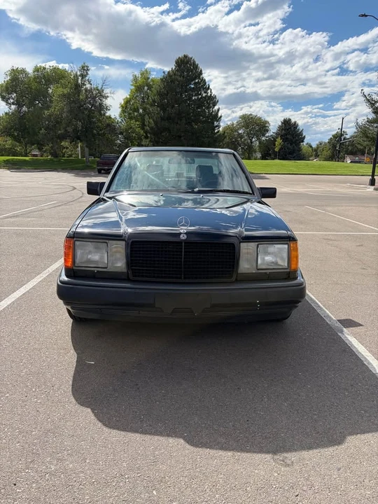 1986 Mercedes-Benz W124 E-Class - Image 3 of 9