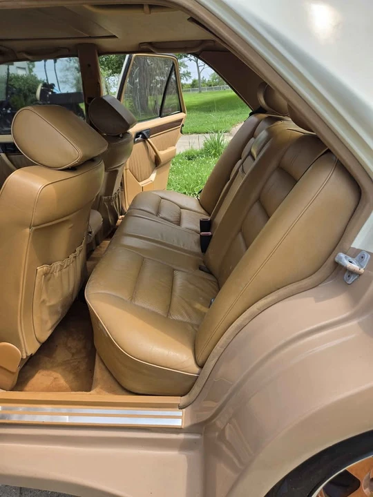 1986 Mercedes-Benz W124 E-Class - Image 9 of 10