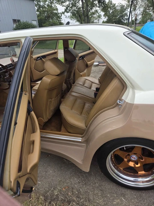 1986 Mercedes-Benz W124 E-Class - Image 3 of 10
