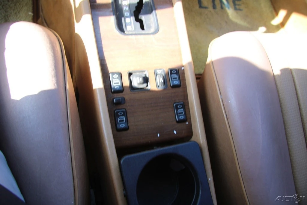 1986 Mercedes-Benz W124 E-Class - Image 18 of 21