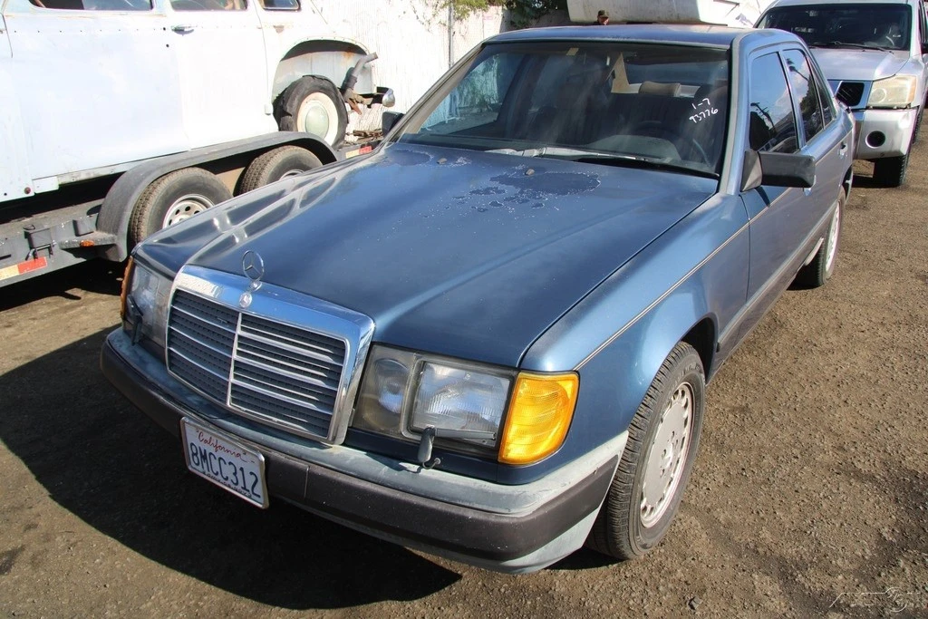 1986 Mercedes-Benz W124 E-Class - Image 7 of 21