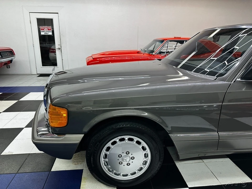 1986 Mercedes-Benz W124 E-Class - Image 10 of 21