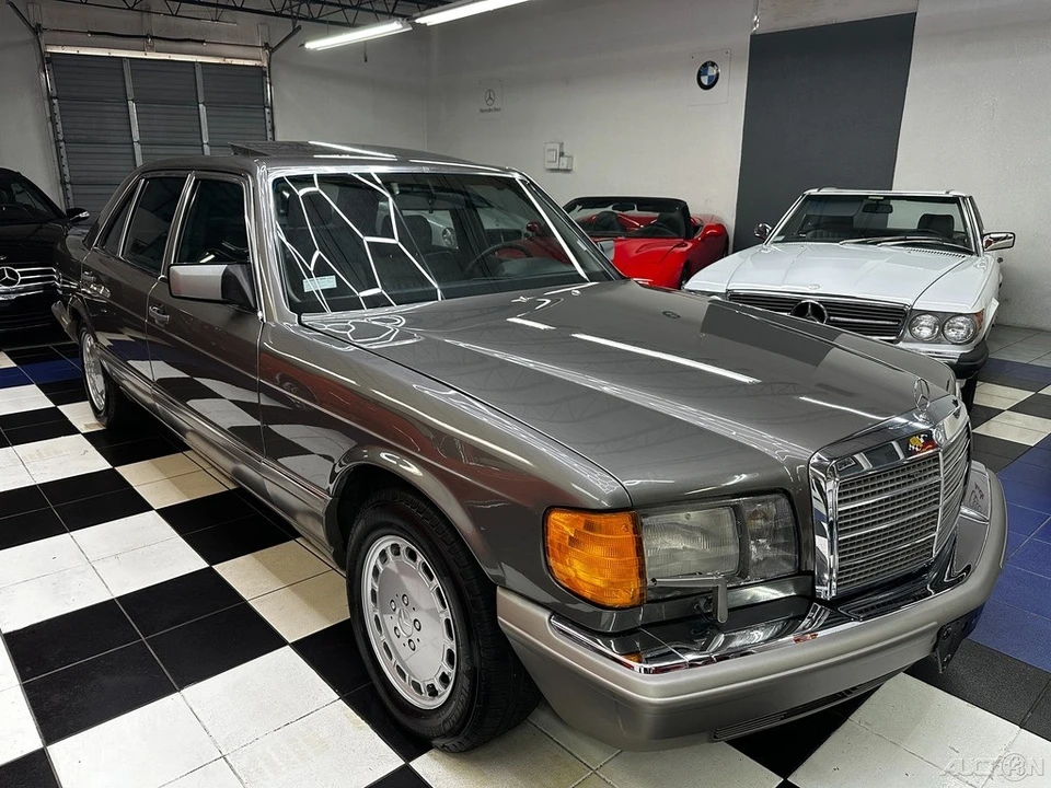 1986 Mercedes-Benz W124 E-Class - Image 2 of 21