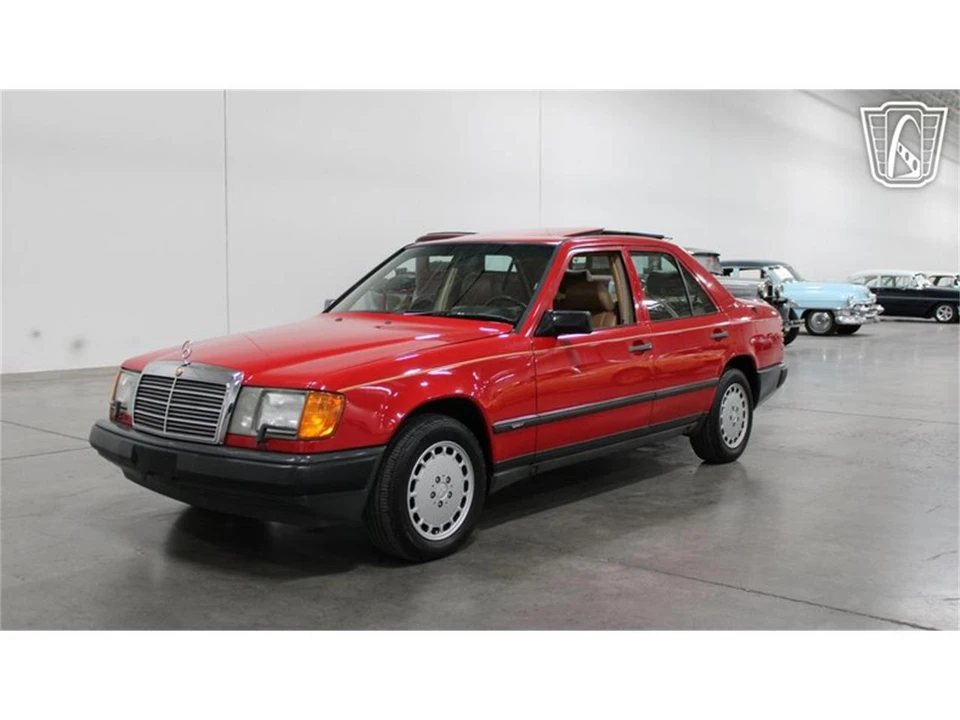 1986 Mercedes-Benz 190E - Image 16 of 31